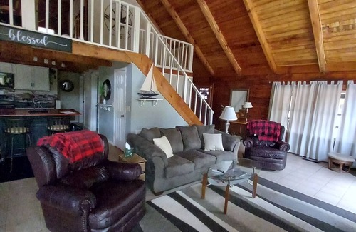 Arcade Cabin | Log cabinš„ Get A Way