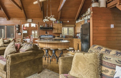Woodbourne Cabin | Log Cabin in Catskill NYS