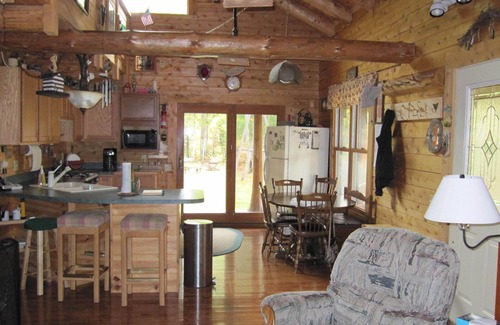Munising Cottage | Log Cabin in private area close to Pictured Rocks!
