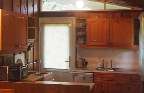 Dinas Mawddwy Cabin | Log cabin in stunning southern Snowdonia woodland.
