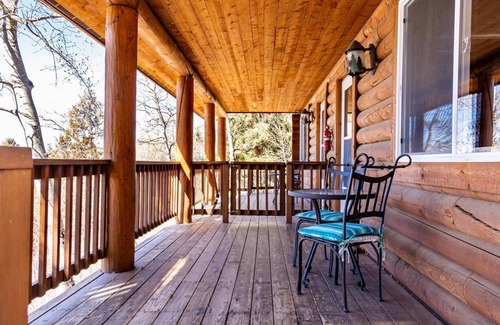 Pinedale Cabin | Log cabin in the National Forest, near ski lift! Full restaurant/bar on site.