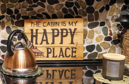 Mill Ridge Cabin | Log Cabin - mtn. view, 3 decks, fire pit, bunk room, pool and pet friendly