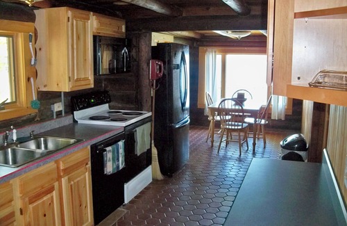 Lake George House | Log Cabin on Lake George, Dock Space