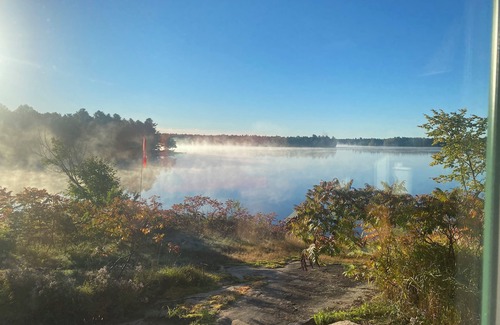 Gravenhurst Cabin | Log Cabin On the Lake B&B