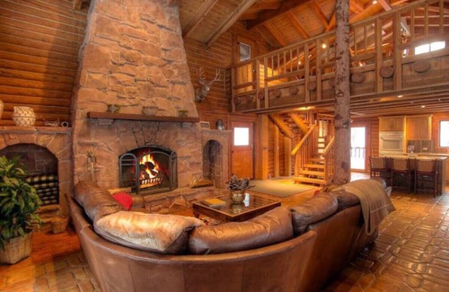 Sundance Cabin | Log Cabin On The Stream w/hot tub Mountain Cabins Utah