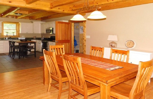 North Troy House | Log Cabin - One Mile From Jay Peak Resort