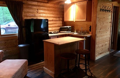 Munising Cabin | Log Cabin Rental! Quiet, Peaceful & Private Lakefront. Dog Friendly!