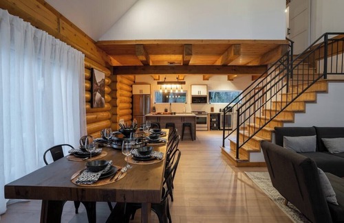 Saint Come Ski Chalet | Log cabin | Spa | Cozy | Ski Val St-Côme