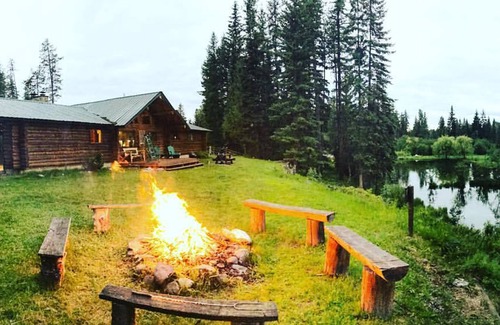 Condon Cabin | Log Cabin with Stunning Mountain Views near Swan River and Holland Lake.