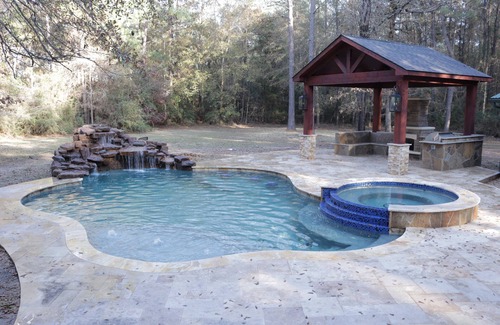 Conroe Cabin | Log Cabin With Trails/Pool/Game Room/Acreage/Near Houston