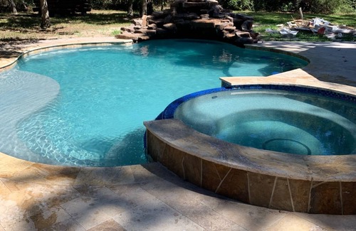 Conroe Cabin | Log Cabin With Trails/Pool/Game Room/Acreage/Near Houston