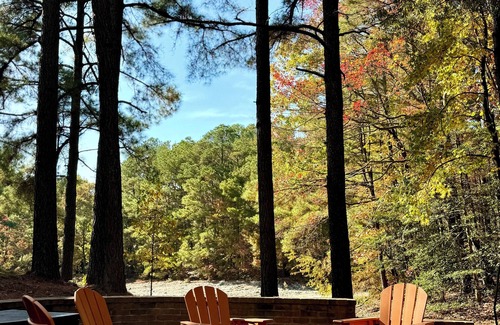 St. Michaels Cabin | Log Cabin, Woodland Retreat, Family & Pet-Friendly-St. Michaels