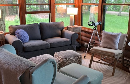 Northport Cottage | Log Cottage with Sandy Beach; Acre Lot; 1 Mile to Downtown NP