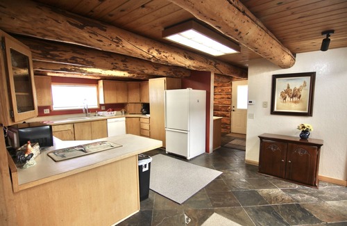 Blanding Cabin | Log Haven in Blanding