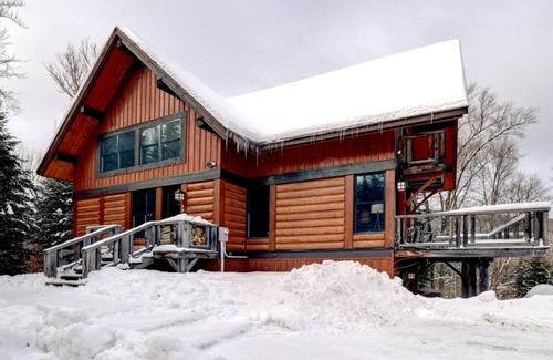Lac Superieur Village Cottage | Log Home authentic #054