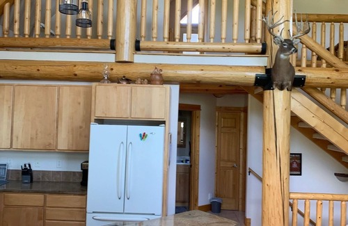 Star Valley Ranch House | Log home in the Mountains