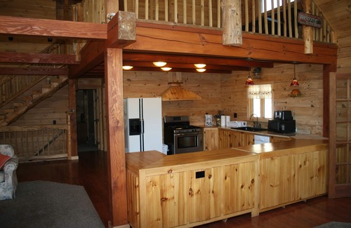 Kernville Cabin | Log Home In The Sequoia National Forest - Perfect safe zone