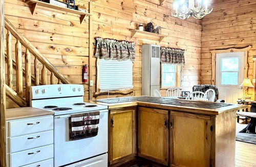 Merrillan House | Log Home on UTV Trail sleeps 7