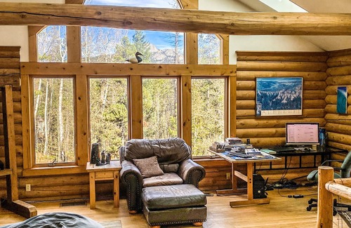 Black Hawk Cabin | Log Home with Mountain Views and Hot Tub on 2 Acres