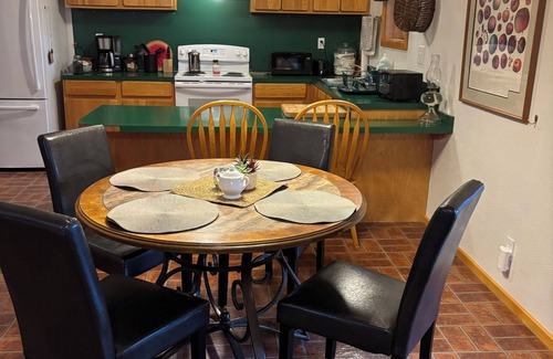 Cataldo Cabin | Log House on acreage, 30 min east of Coeur d’ Alene near Rose Lake and Medimont