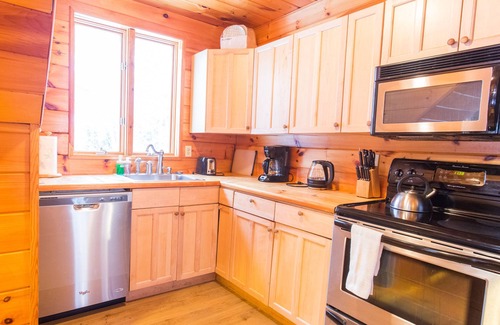 Tannersville Cabin | Log House/w Hot tub, Sauna, Bar, Mins to Hunter