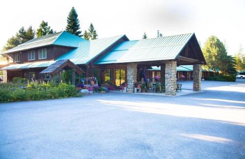 Bonners Ferry Hotel | Log Inn Bonners Ferry