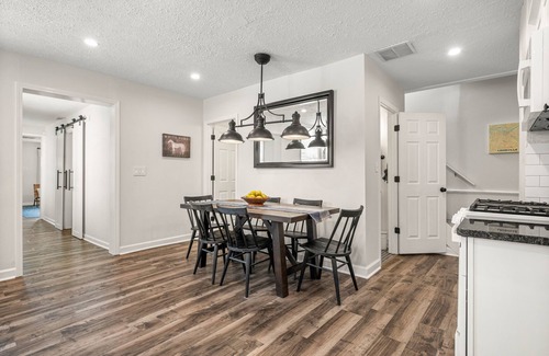 Shelby Park House | Logan Street: Central Location, Renovated w/3 Beds