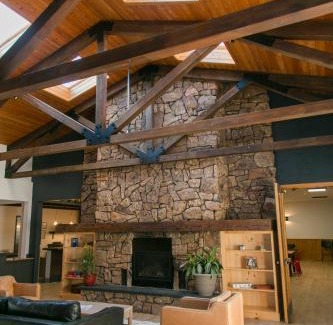 South Fork Hotel | LOGE Wolf Creek