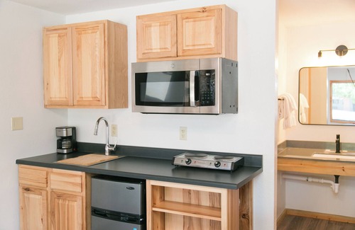 South Fork Cabin | LOGE Wolf Creek