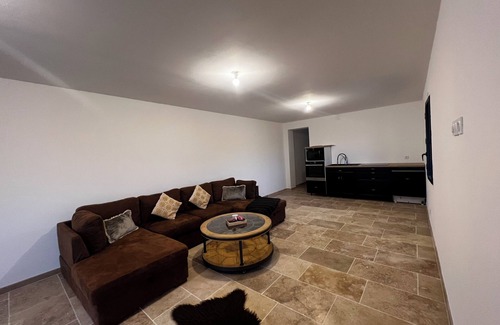 Puget Apartment | Logement au Calme Dans le Luberon