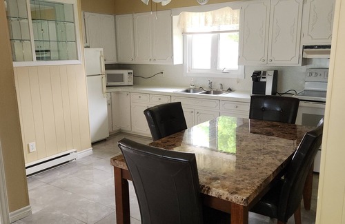 Shippagan Apartment | Logement Centre-ville
