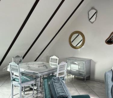 Lingolsheim Apartment | Logement Cosy avec mezzanine