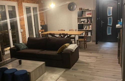 Montmorot House | Logement de l impérial
