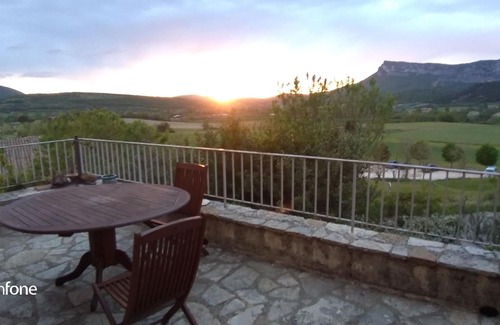 Francillon-sur-Roubion Cottage | Logement Entier Avec Terrasse et vue Panoramique