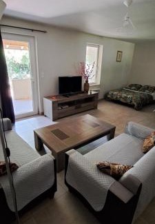 Sainte-Gemme-Martaillac House | Logement entier chez Hélène