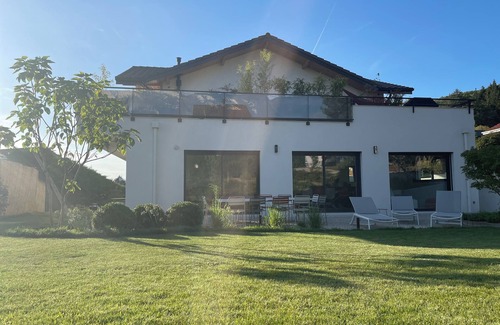 Perrignier Apartment | Logement Indépendant de 130 m2 Avec Jardin et Hammam
