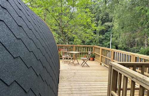 Molineuf Cabin | Logement Insolite Cabane Pod sur Pilotis