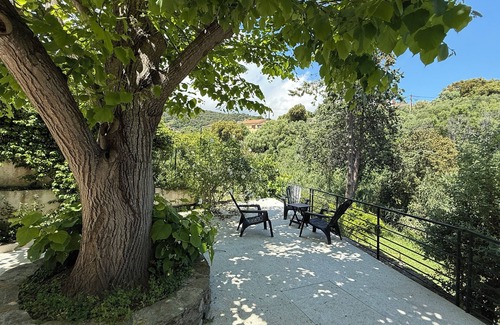Bastia Apartment | Logement jardin privatif - Bastia sud - close to shops - 5 minutes from the beach