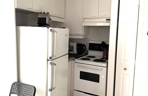 Gay Village Apartment | Logement pratique et lumineux au centre de Montréal
