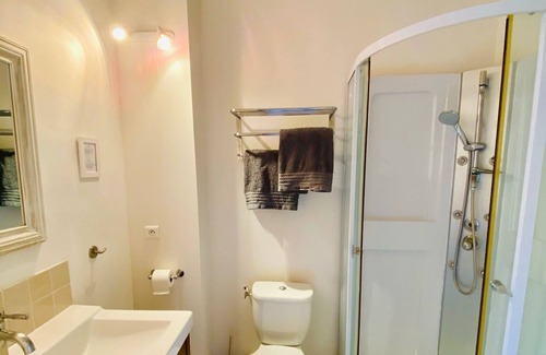 Lezignan-Corbieres House | Logement Touristique Villa Eugénie