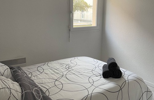 Ouest Apartment | Logement/wifi - Parking Privatif Sécurisé