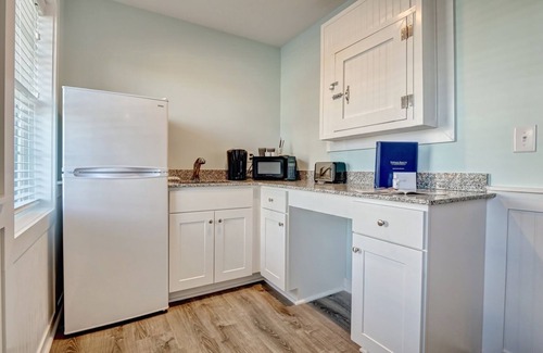 Surf City Hotel | Loggerhead Inn & Suites