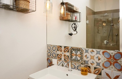 Rust Apartment | Logis 11 Apartments