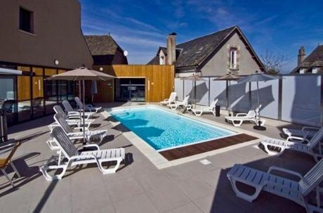 Saint-Privat Hotel | Logis Auberge de la Xaintrie