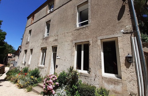 Getigne House | Logis group 30 pers. with room and garden by the river, near Clisson
