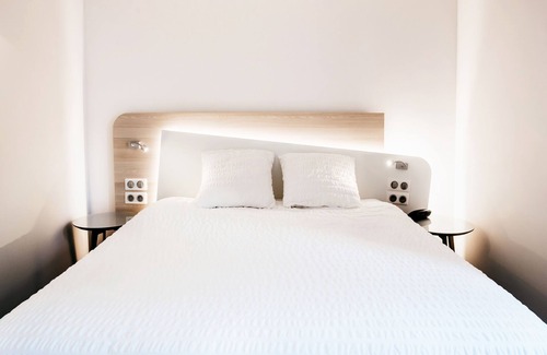 Bartenheim Hotel | Logis Hôtel Au Lion Rouge