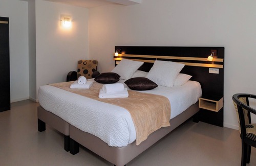 Saint-Privat Hotel | Logis Hôtel Auberge de la Xaintrie