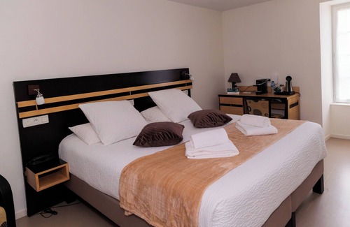 Saint-Privat Hotel | Logis Hôtel Auberge de la Xaintrie
