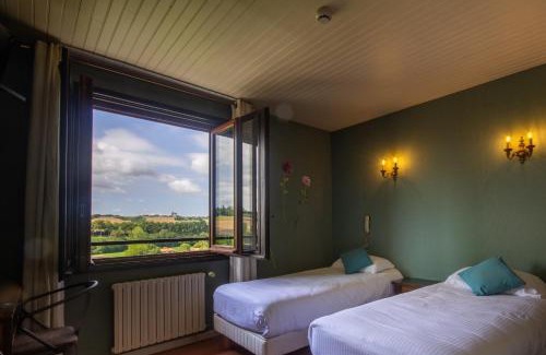 Cuq-Toulza Hotel | Logis Hôtel et Restaurant La Bombardière