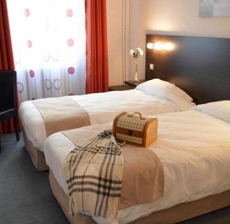 Saint-Geniez-d'Olt Hotel | Logis Hôtel Restaurant de France